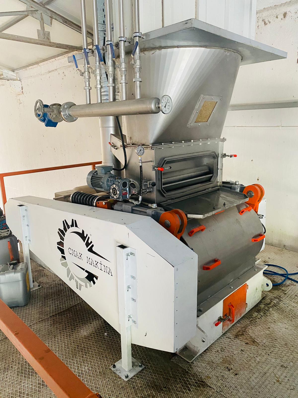 CMAK MAKİNA flake makinesi ve buhar hattı bağlantıları